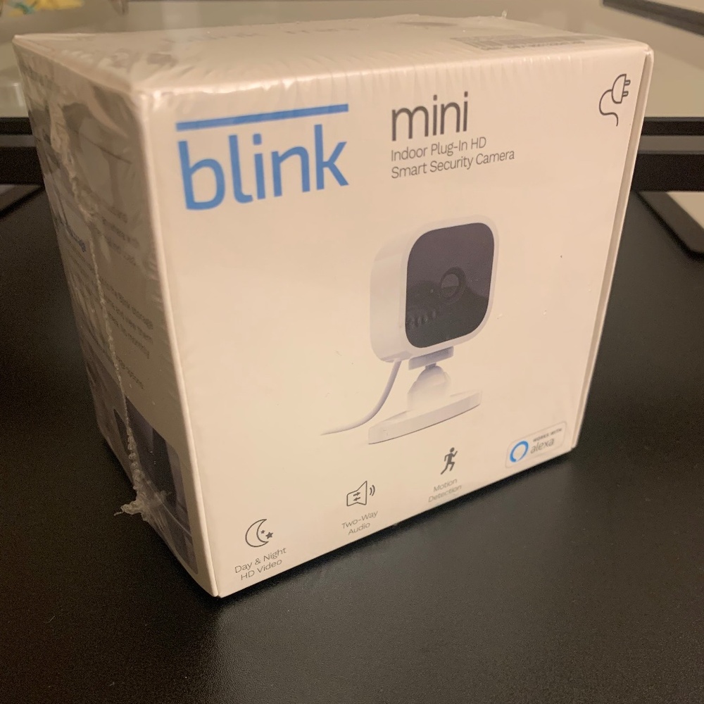 (BRAND NEW) Amazon Blink Mini Camera